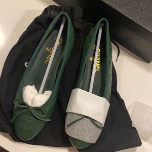 Chanel ballerinas